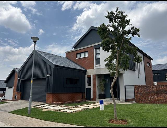 4 BEDROOM HOUSE FOR SALE IN ZANDSPRUIT